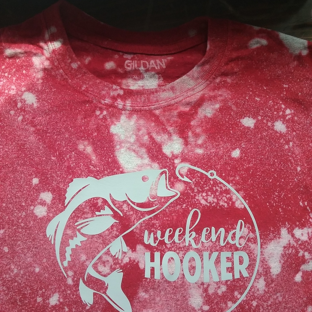 XL Cranberry Bleached Tee Fisherman